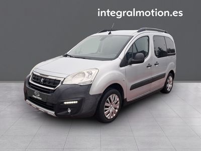 peugeot-partner-tepee-1-2-110-outdoor-s-s-0