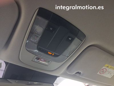 kia-sorento-1-6-t-gdi-phev-emotion-4x4-7pl-18 Thumbnail
