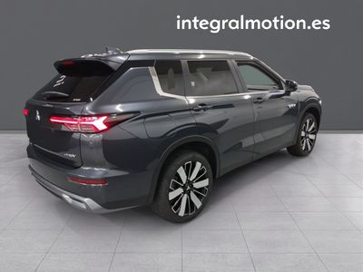 mitsubishi-outlander-phev-kaiteki-4wd-4 Thumbnail