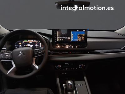 mitsubishi-outlander-phev-kaiteki-4wd-6 Thumbnail
