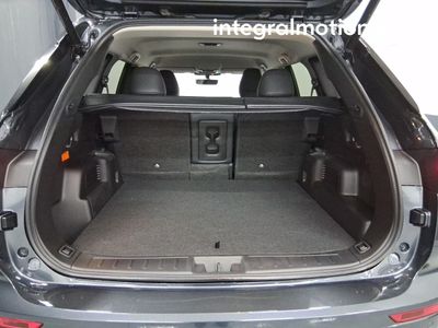mitsubishi-outlander-phev-kaiteki-4wd-29 Thumbnail