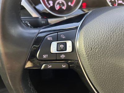 volkswagen-touran-2-0-tdi-85kw-trendline-dsg-7pl-10 Thumbnail