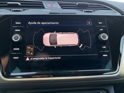 volkswagen-touran-2-0-tdi-85kw-trendline-dsg-7pl-14 Thumbnail