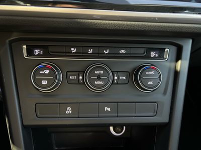 volkswagen-touran-2-0-tdi-85kw-trendline-dsg-7pl-15 Thumbnail