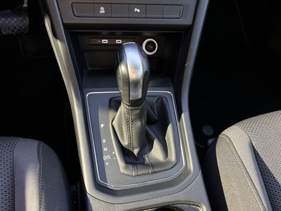 volkswagen-touran-2-0-tdi-85kw-trendline-dsg-7pl-16 Thumbnail