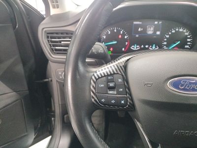 ford-focus-1-0-ecoboost-92kw-active-11 Thumbnail