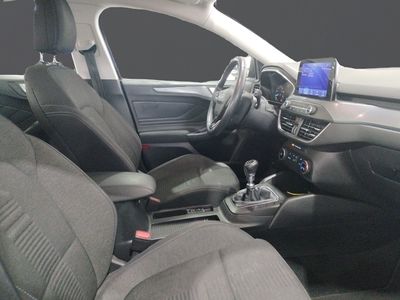 ford-focus-1-0-ecoboost-92kw-active-8 Thumbnail