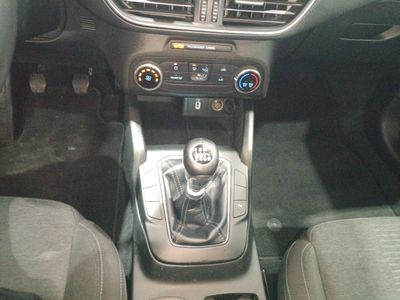 ford-focus-1-0-ecoboost-92kw-active-17 Thumbnail