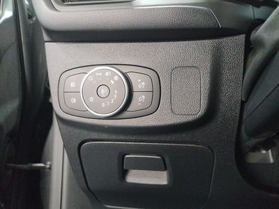 ford-focus-1-0-ecoboost-92kw-active-13 Thumbnail