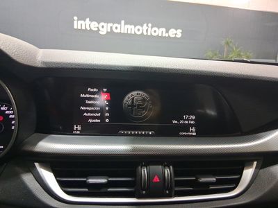 alfa-romeo-stelvio-2-2-di-sel-132kw-180cv-super-rwd-14 Thumbnail