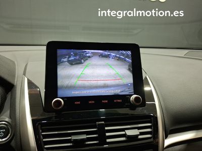 mitsubishi-eclipse-cross-phev-kaiteki-4wd-14 Thumbnail
