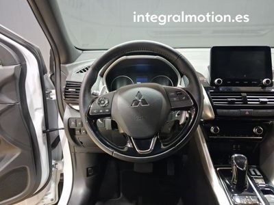 mitsubishi-eclipse-cross-phev-kaiteki-4wd-9 Thumbnail