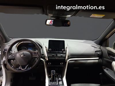 mitsubishi-eclipse-cross-phev-kaiteki-4wd-6 Thumbnail