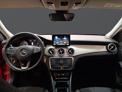 mercedes-clase-gla-gla-200-d-6 Thumbnail