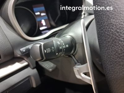 mitsubishi-eclipse-cross-phev-kaiteki-4wd-12 Thumbnail