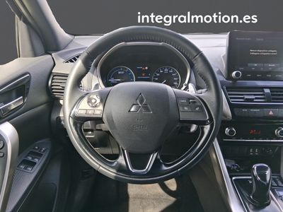 mitsubishi-eclipse-cross-phev-kaiteki-4wd-9 Thumbnail