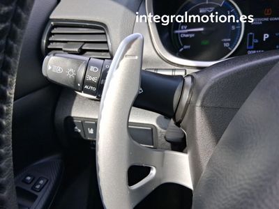 mitsubishi-eclipse-cross-phev-kaiteki-4wd-13 Thumbnail