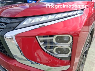 mitsubishi-eclipse-cross-phev-kaiteki-4wd-26 Thumbnail
