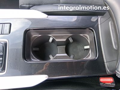 mitsubishi-eclipse-cross-phev-kaiteki-4wd-21 Thumbnail
