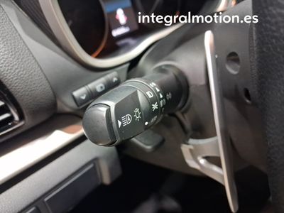 mitsubishi-eclipse-cross-phev-kaiteki-4wd-13 Thumbnail