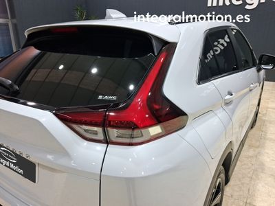 mitsubishi-eclipse-cross-phev-kaiteki-4wd-27 Thumbnail
