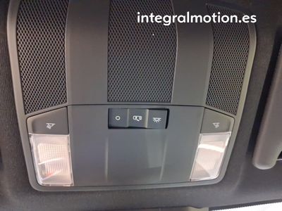 mitsubishi-eclipse-cross-phev-kaiteki-4wd-18 Thumbnail