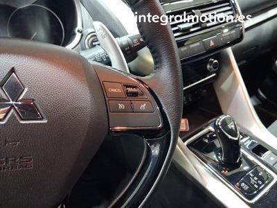 mitsubishi-eclipse-cross-phev-kaiteki-4wd-12 Thumbnail