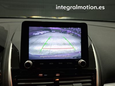 mitsubishi-eclipse-cross-phev-kaiteki-4wd-15 Thumbnail