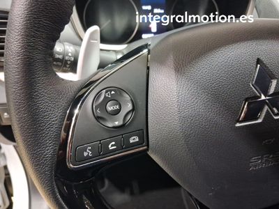 mitsubishi-eclipse-cross-phev-kaiteki-4wd-10 Thumbnail