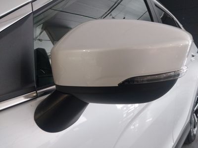 mitsubishi-eclipse-cross-phev-kaiteki-4wd-30 Thumbnail