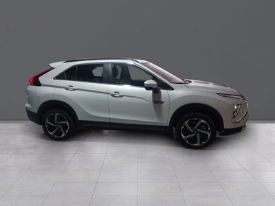 mitsubishi-eclipse-cross-phev-kaiteki-4wd-25 Thumbnail