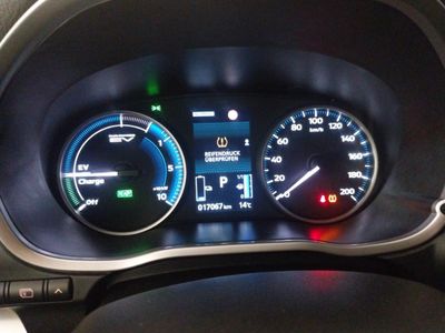 mitsubishi-eclipse-cross-phev-kaiteki-4wd-7 Thumbnail