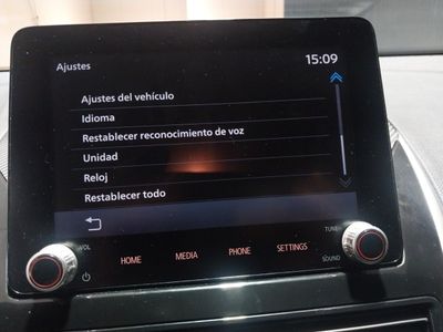 mitsubishi-eclipse-cross-phev-kaiteki-4wd-14 Thumbnail
