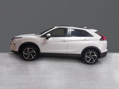 mitsubishi-eclipse-cross-phev-kaiteki-4wd-23 Thumbnail