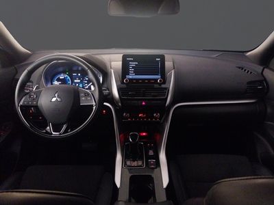 mitsubishi-eclipse-cross-phev-kaiteki-4wd-6 Thumbnail