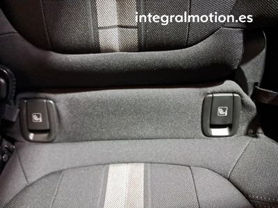 bmw-x2-sdrive18d-22 Thumbnail