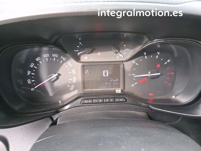 citro-n-berlingo-1-5-hdi-furgon-xl-100cv-8 Thumbnail