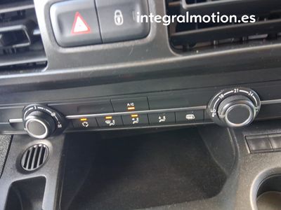 citro-n-berlingo-1-5-hdi-furgon-xl-100cv-8 Thumbnail