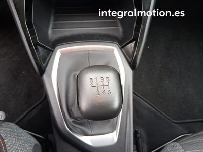 peugeot-2008-active-bluehdi-81kw-110cv-17 Thumbnail