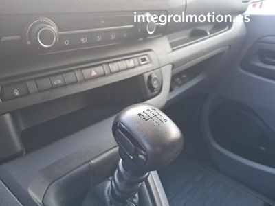 peugeot-expert-1-5-hdi-furgon-talla-m-120cv-11 Thumbnail