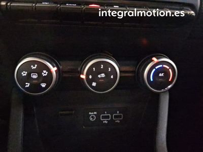 renault-clio-business-tce-67-kw-90cv-16 Thumbnail