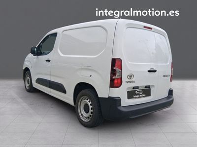 toyota-proace-city-van-furgon-1-5d-100cv-3 Thumbnail