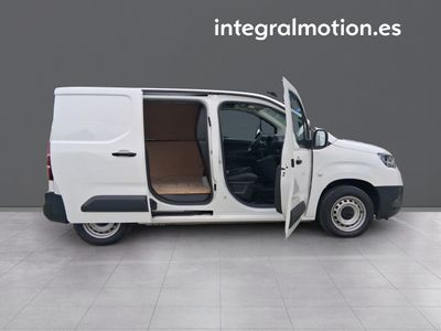 toyota-proace-city-van-furgon-1-5d-100cv-15 Thumbnail