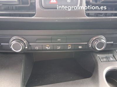 toyota-proace-city-van-furgon-1-5d-100cv-10 Thumbnail