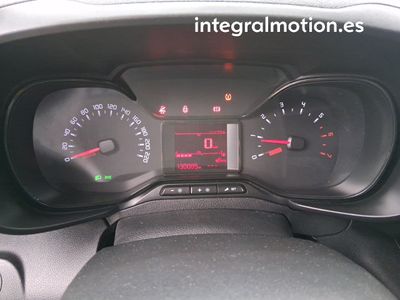 toyota-proace-city-van-furgon-1-5d-100cv-8 Thumbnail
