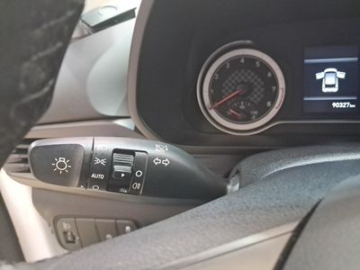 hyundai-i20-1-0-tgdi-74kw-100cv-48v-essence-12 Thumbnail