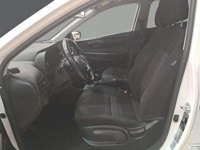 hyundai-i20-1-0-tgdi-74kw-100cv-48v-essence-5 Thumbnail