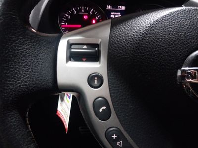 nissan-qashqai-1-6-stop-start-acenta-4x2-11 Thumbnail