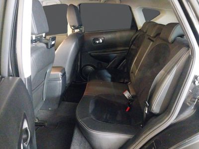 nissan-qashqai-1-6-stop-start-acenta-4x2-9 Thumbnail