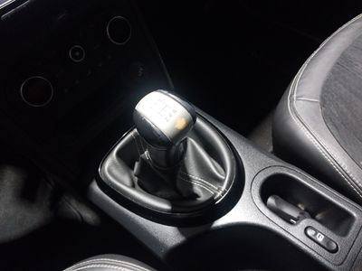 nissan-qashqai-1-6-stop-start-acenta-4x2-17 Thumbnail